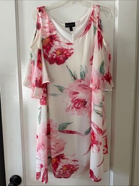 connected apparel White Floral Cold-Shoulder Midi Dress